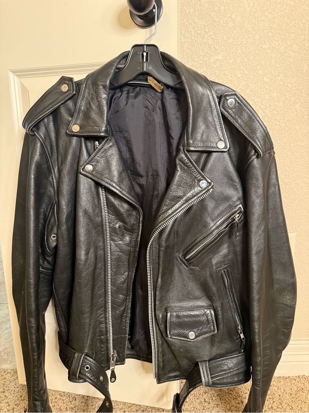 Men's Black Leather Biker Jacket - Classic Motorcycle Style